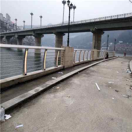 湖南省长沙市开福区公路桥梁护栏