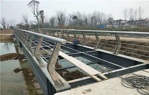 湘潭201不锈钢复合管栏杆生产厂家